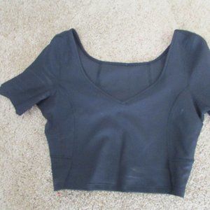 Lululemon Scoop Back Cropped Short Sleeve V Neck Black T Shirt Crop Top Size 6